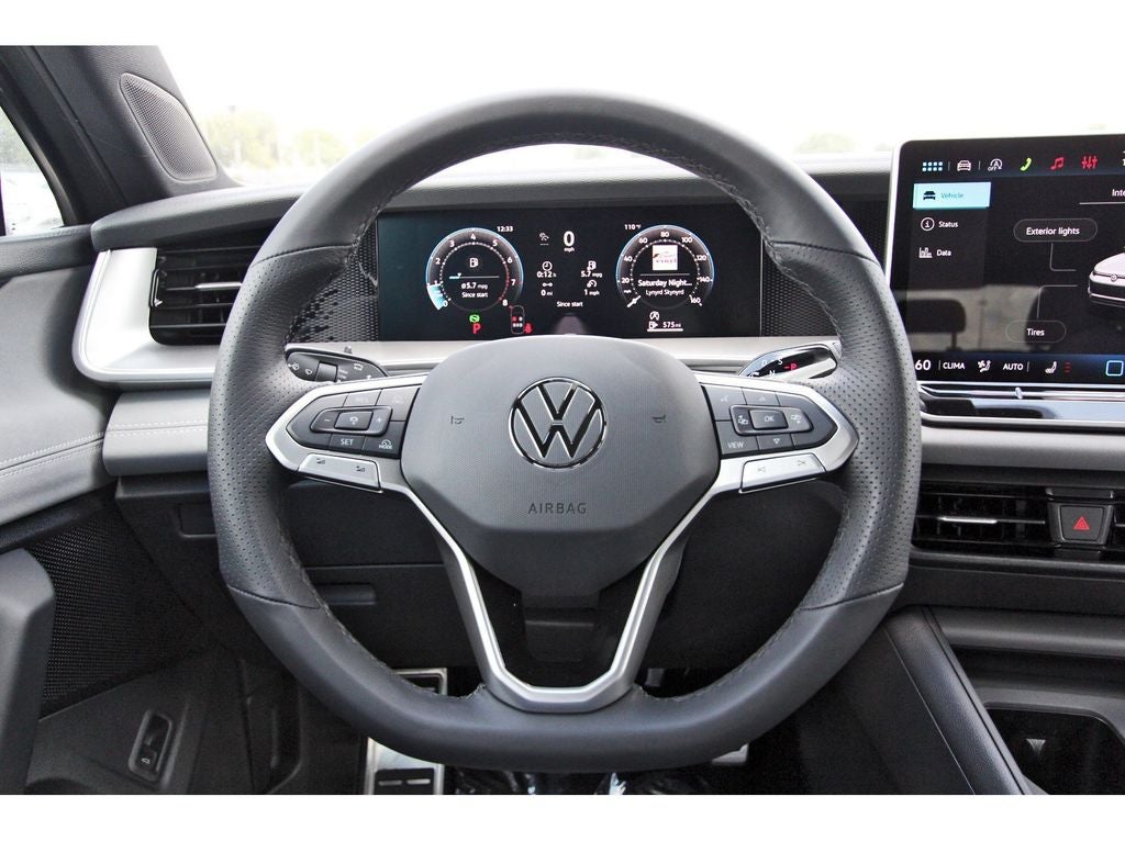 2026 Volkswagen Tiguan 2.0T SE R-Line Black