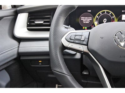 2026 Volkswagen Tiguan 2.0T SE R-Line Black