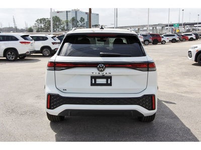 2026 Volkswagen Tiguan 2.0T SE R-Line Black