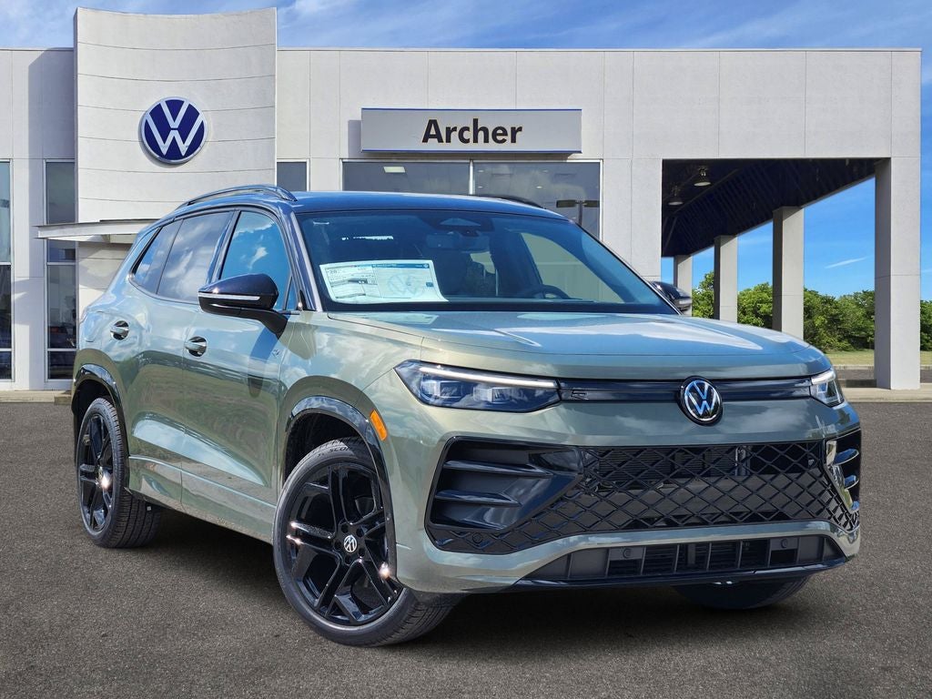 2026 Volkswagen Tiguan 2.0T SE R-Line Black