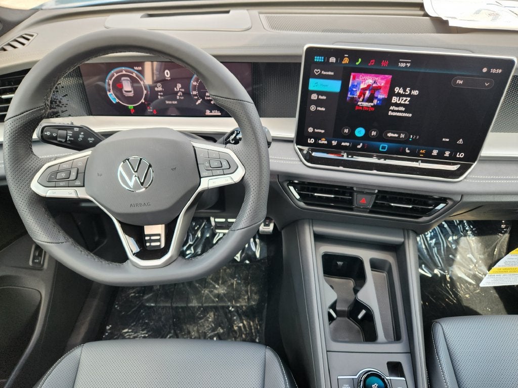 2026 Volkswagen Tiguan SE R-Line Black