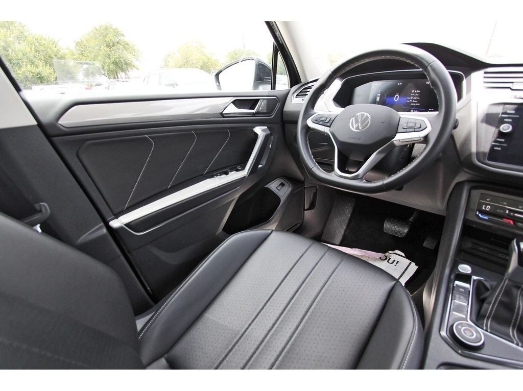 2024 Volkswagen Tiguan 2.0T SE