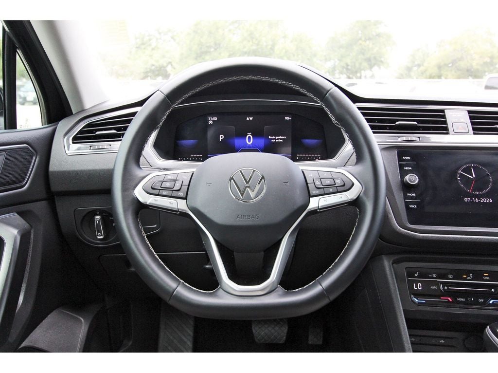 2023 Volkswagen Tiguan 2.0T SE