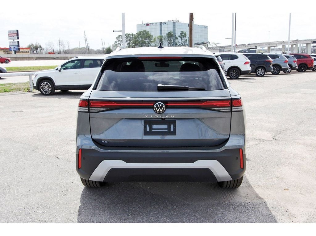 2026 Volkswagen Tiguan 2.0T SE
