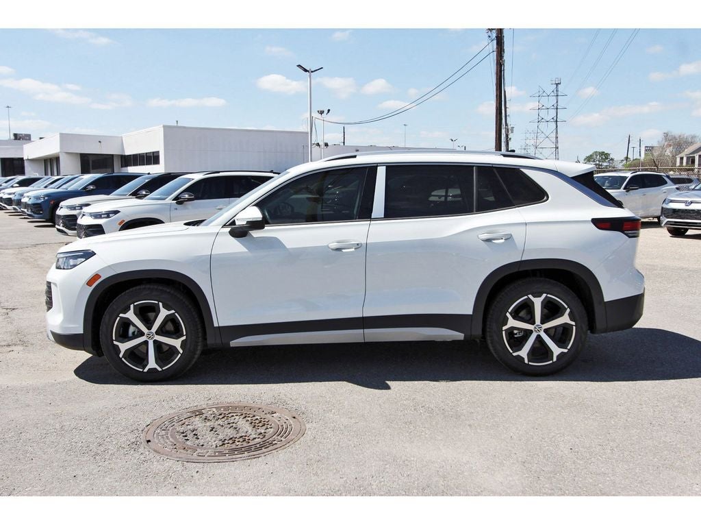 2026 Volkswagen Tiguan 2.0T SE