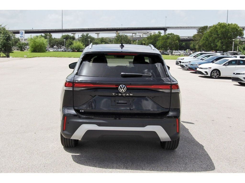 2026 Volkswagen Tiguan 2.0T SE