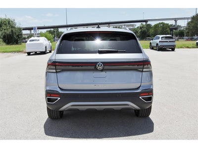 2025 Volkswagen Taos 1.5T SE