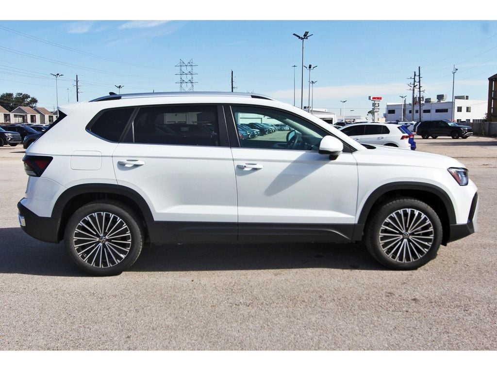 2025 Volkswagen Taos 1.5T SE