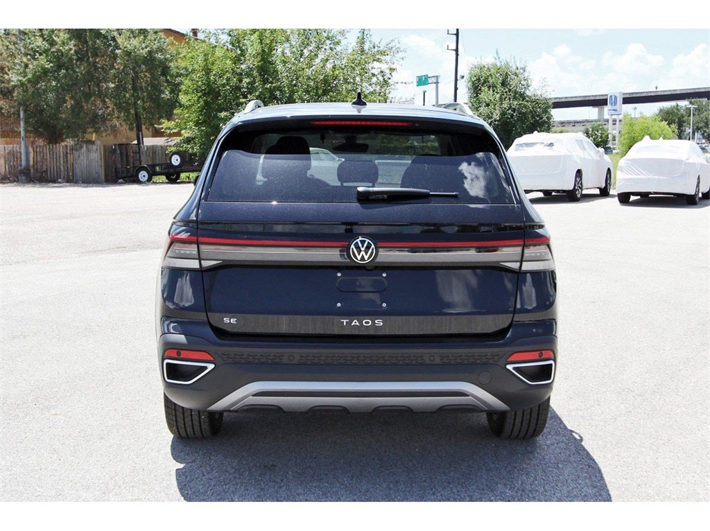 2025 Volkswagen Taos 1.5T SE