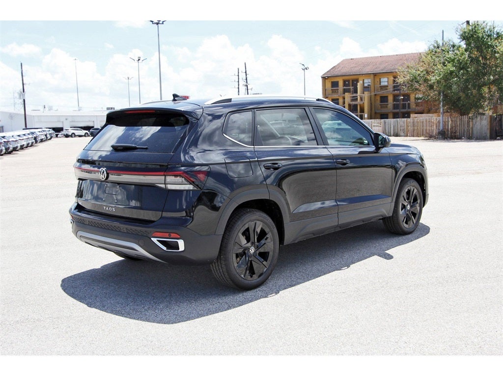 2025 Volkswagen Taos 1.5T SE