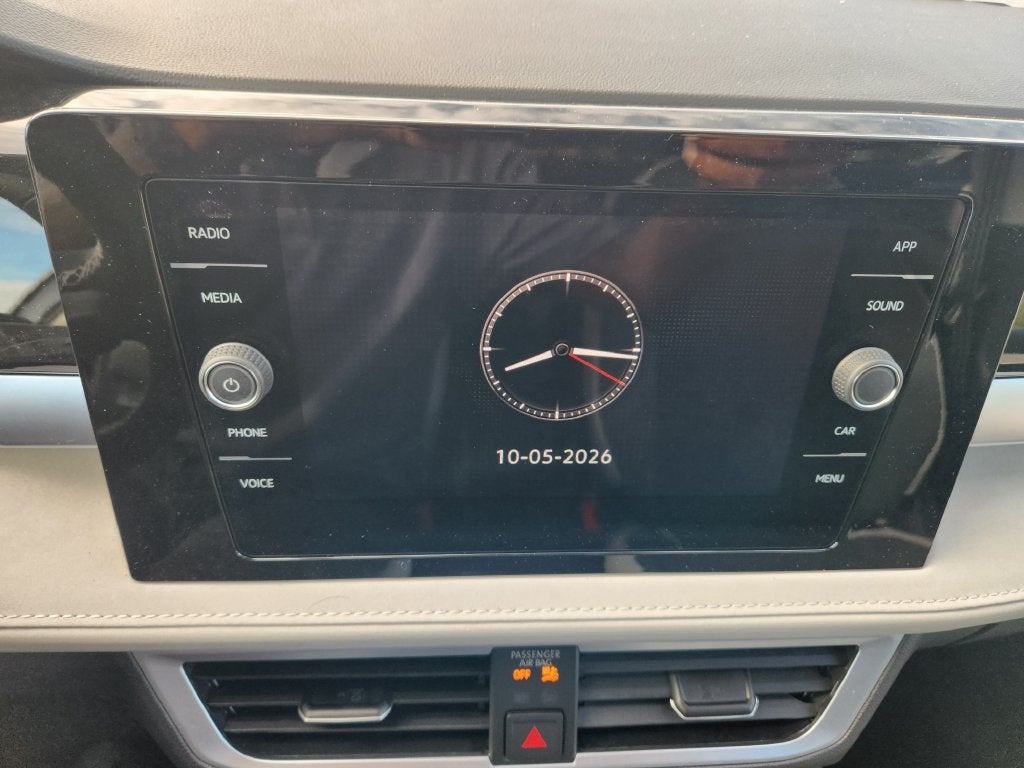 2027 Volkswagen Taos 1.5T SE