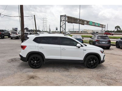 2023 Volkswagen Taos 1.5T SE
