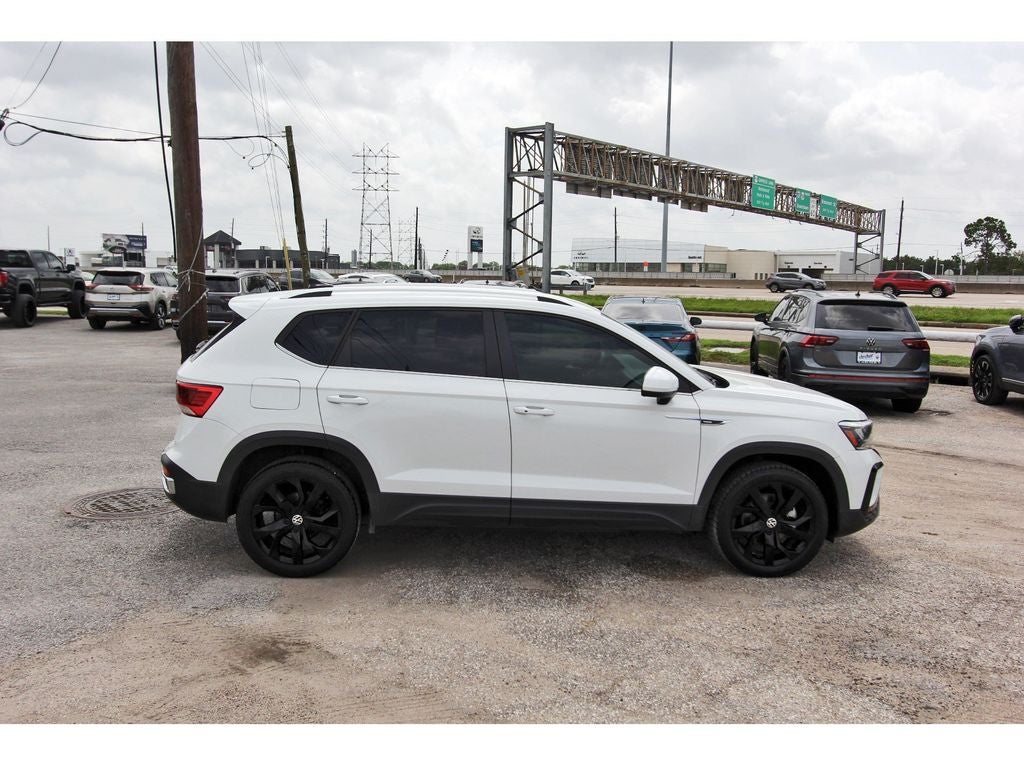 2023 Volkswagen Taos 1.5T SE
