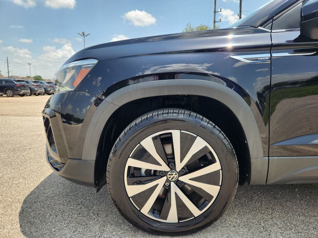 2024 Volkswagen Taos 1.5T SE
