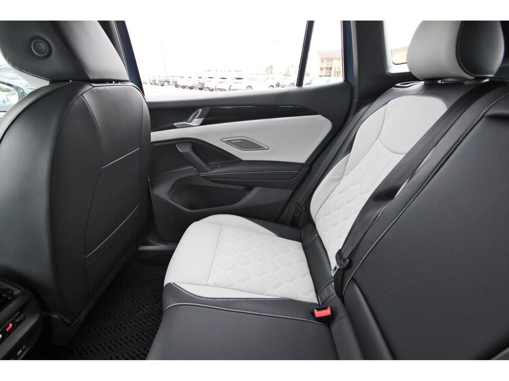 2026 Volkswagen Tiguan 2.0T SEL R-Line Turbo