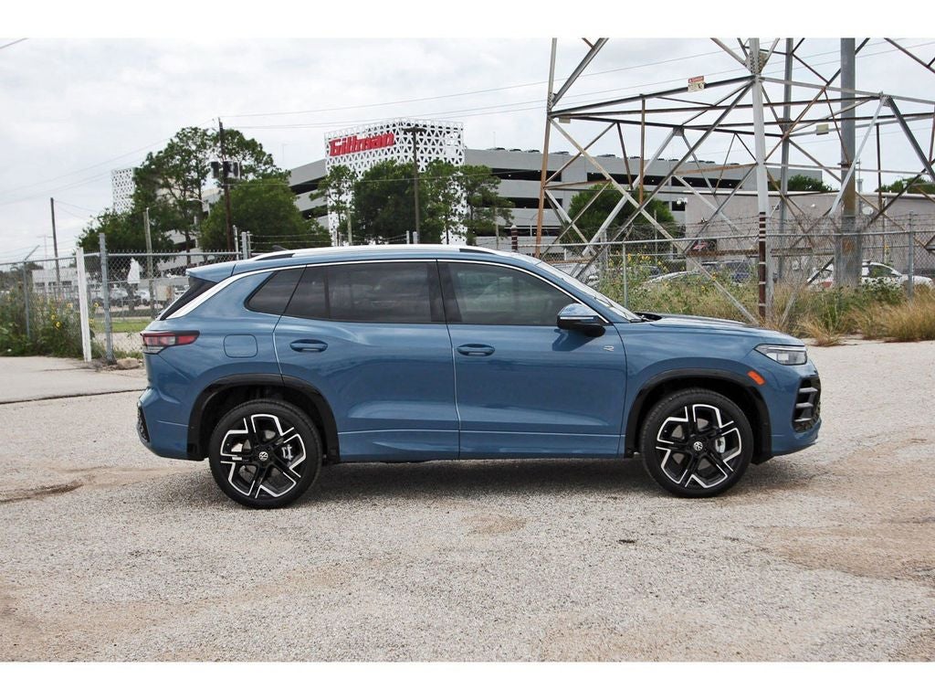 2026 Volkswagen Tiguan 2.0T SEL R-Line Turbo