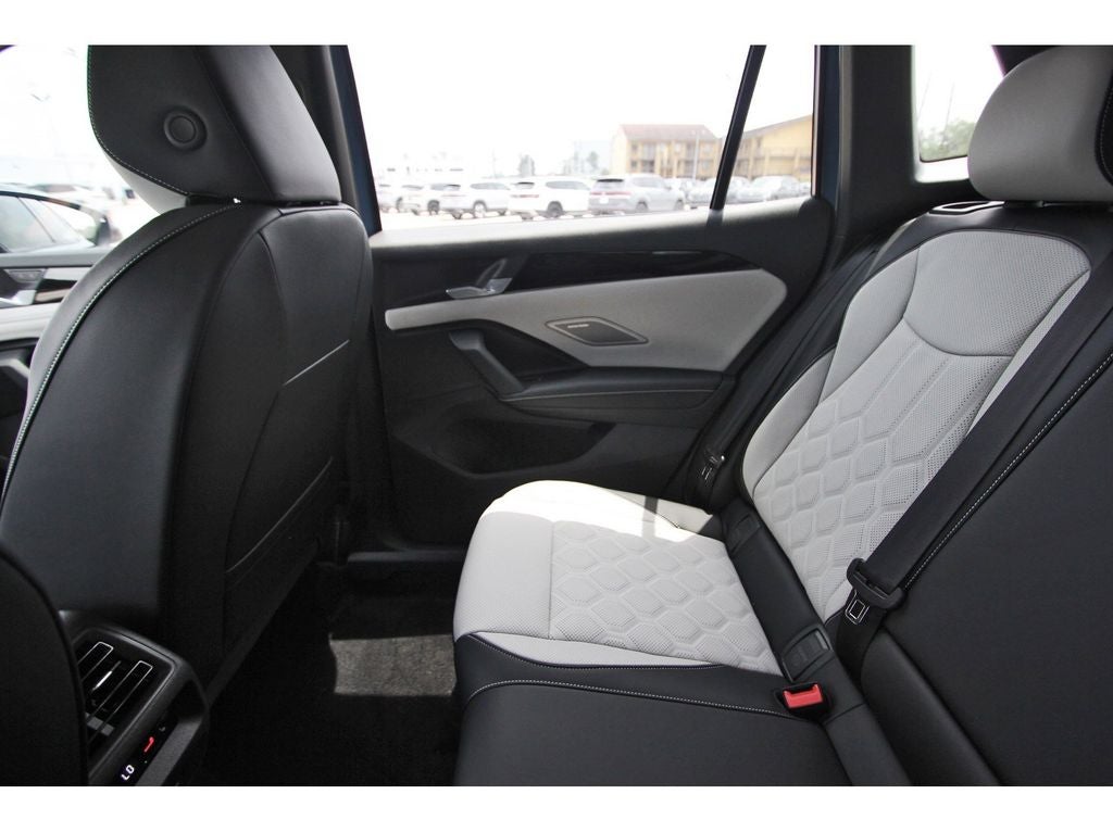 2026 Volkswagen Tiguan 2.0T SEL R-Line Turbo