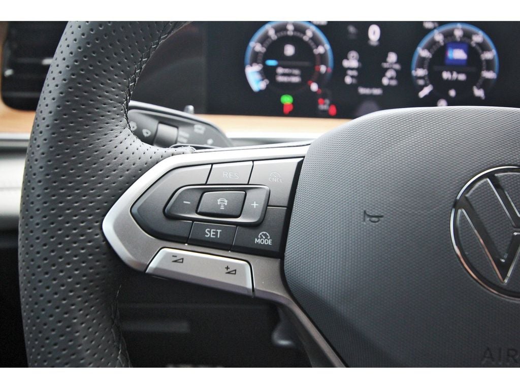 2026 Volkswagen Tiguan 2.0T SEL R-Line Turbo