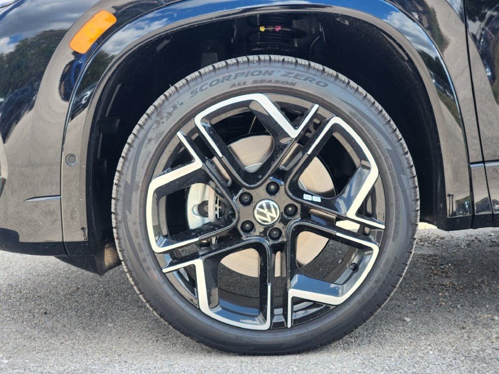 2026 Volkswagen Tiguan SEL R-Line Turbo