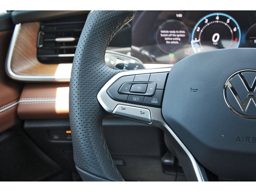 2026 Volkswagen Tiguan 2.0T SEL R-Line Turbo