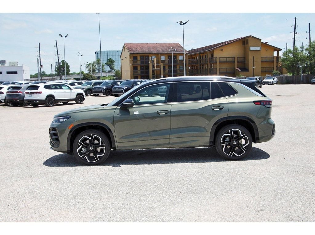 2026 Volkswagen Tiguan 2.0T SEL R-Line Turbo
