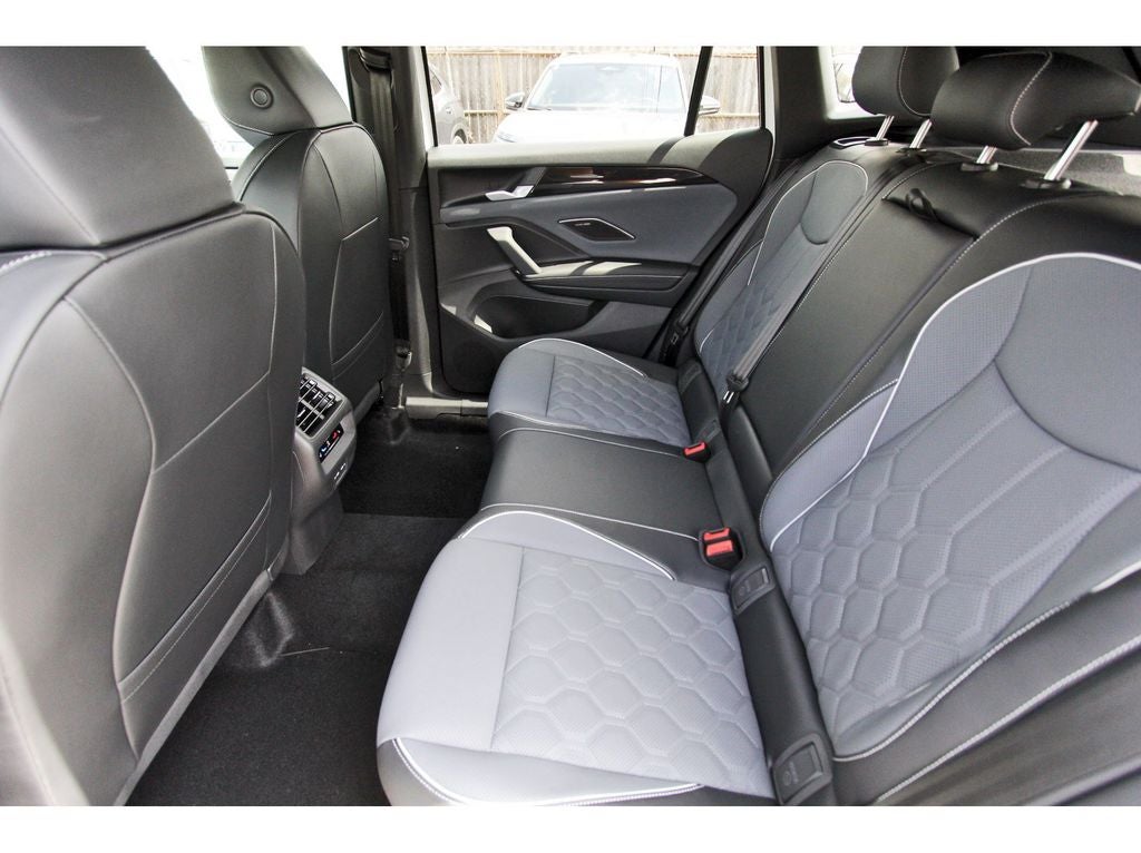 2026 Volkswagen Tiguan 2.0T SEL R-Line Turbo