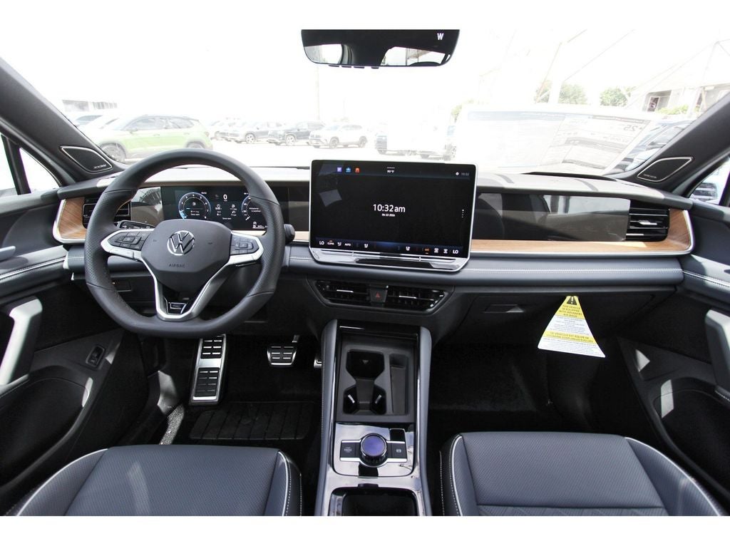 2026 Volkswagen Tiguan 2.0T SEL R-Line Turbo