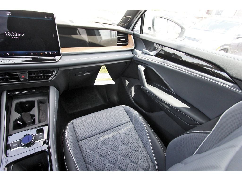 2026 Volkswagen Tiguan 2.0T SEL R-Line Turbo