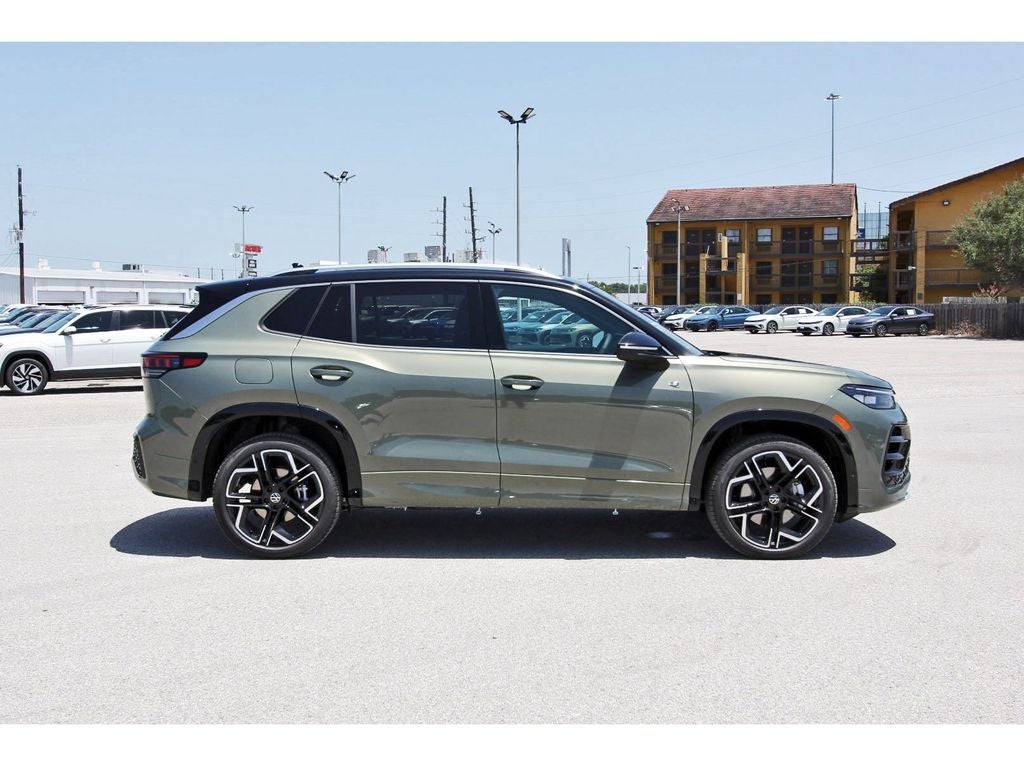 2026 Volkswagen Tiguan 2.0T SEL R-Line Turbo