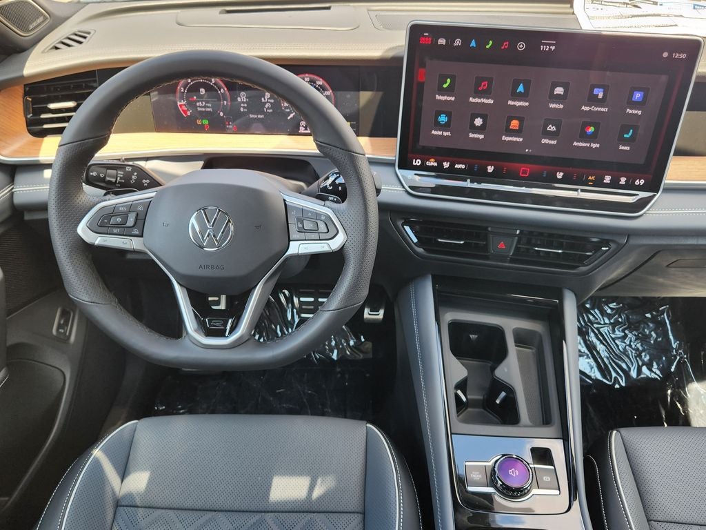 2026 Volkswagen Tiguan 2.0T SEL R-Line