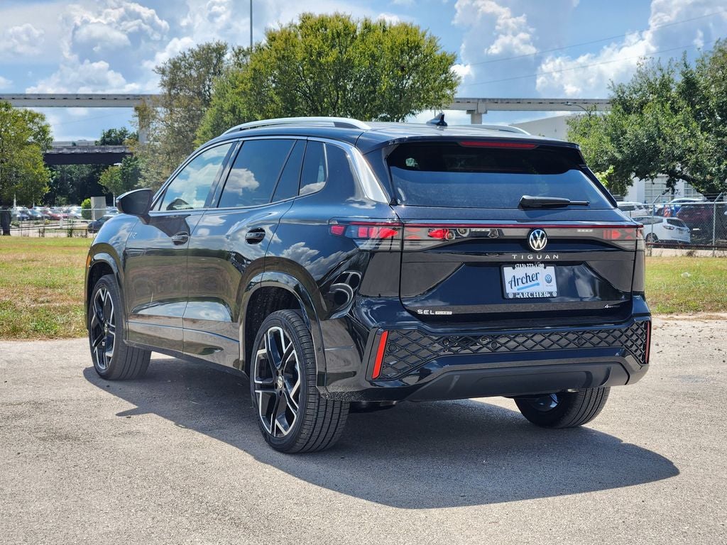 2026 Volkswagen Tiguan 2.0T SEL R-Line