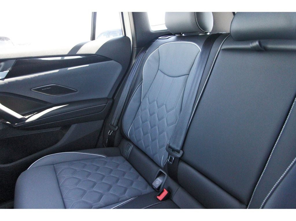 2026 Volkswagen Tiguan 2.0T SEL R-Line Turbo