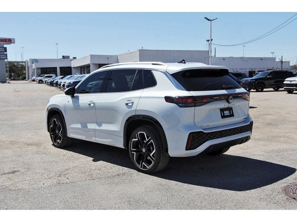 2026 Volkswagen Tiguan 2.0T SEL R-Line Turbo