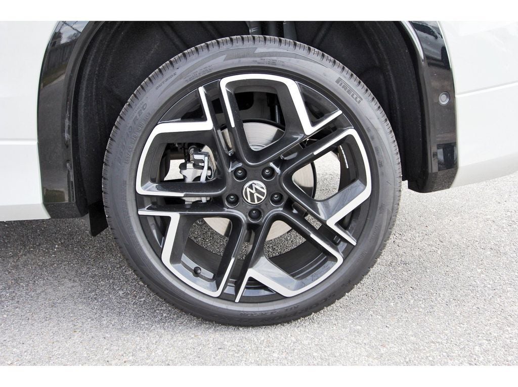 2026 Volkswagen Tiguan 2.0T SEL R-Line Turbo