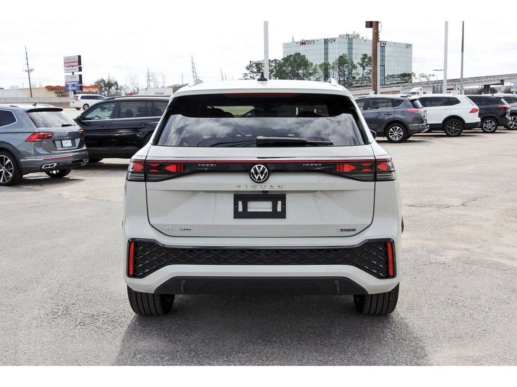 2026 Volkswagen Tiguan 2.0T SEL R-Line Turbo
