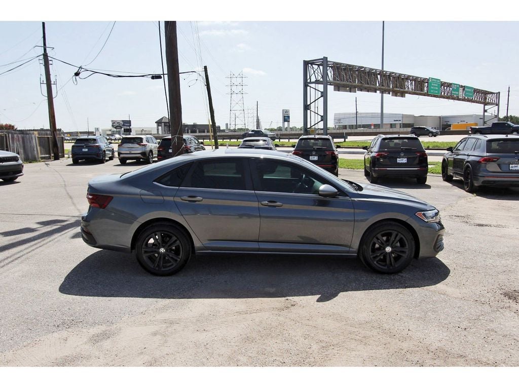 2022 Volkswagen Jetta 1.5T SE
