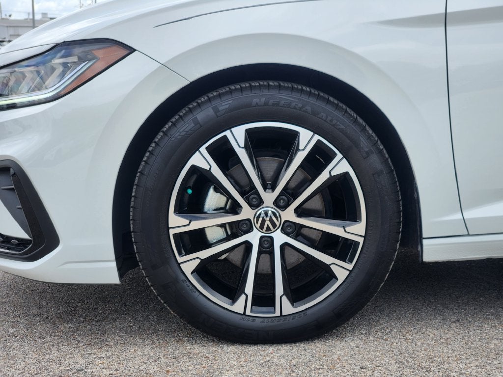 2026 Volkswagen Jetta Sport - Photo 7