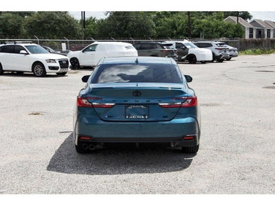 2025 Toyota Camry SE