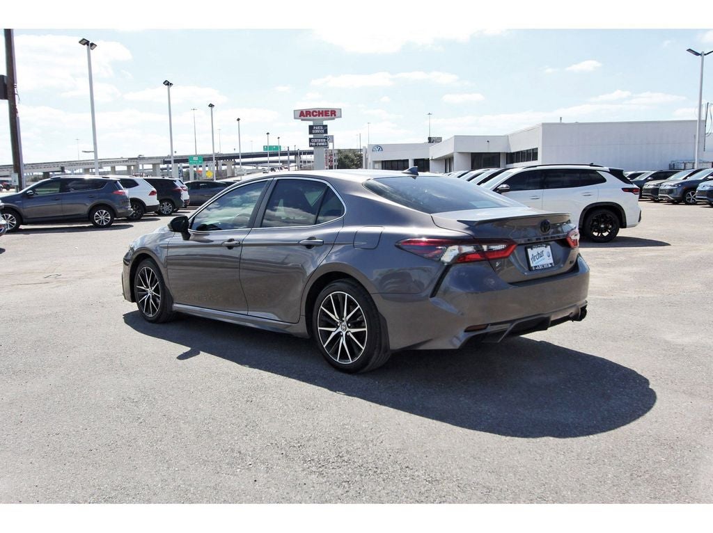 2023 Toyota Camry SE