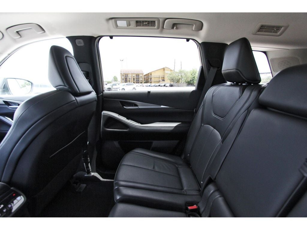 2022 INFINITI QX60 LUXE