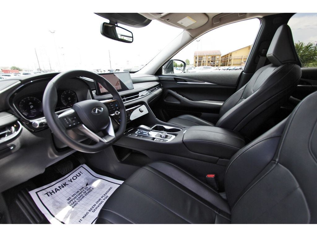 2022 INFINITI QX60 LUXE