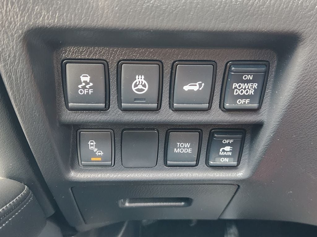 2017 Nissan Pathfinder SL