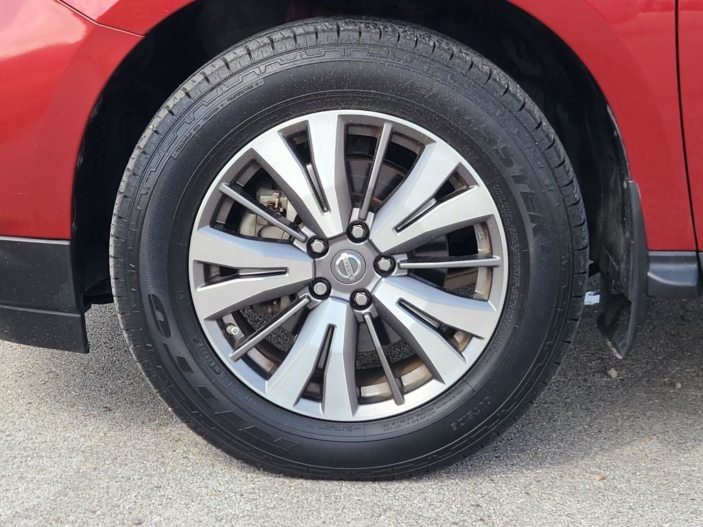 2017 Nissan Pathfinder SL