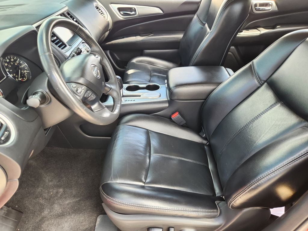 2017 Nissan Pathfinder SL