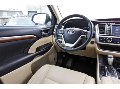 2019 Toyota Highlander Limited Platinum