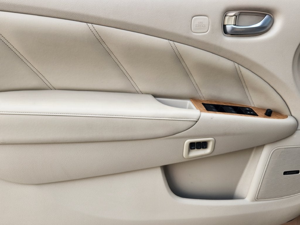 2011 Nissan Murano CrossCabriolet Base