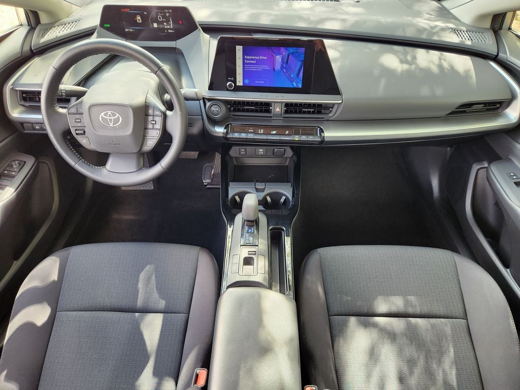 2025 Toyota Prius LE
