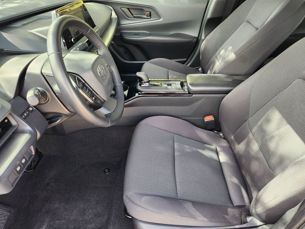 2025 Toyota Prius LE