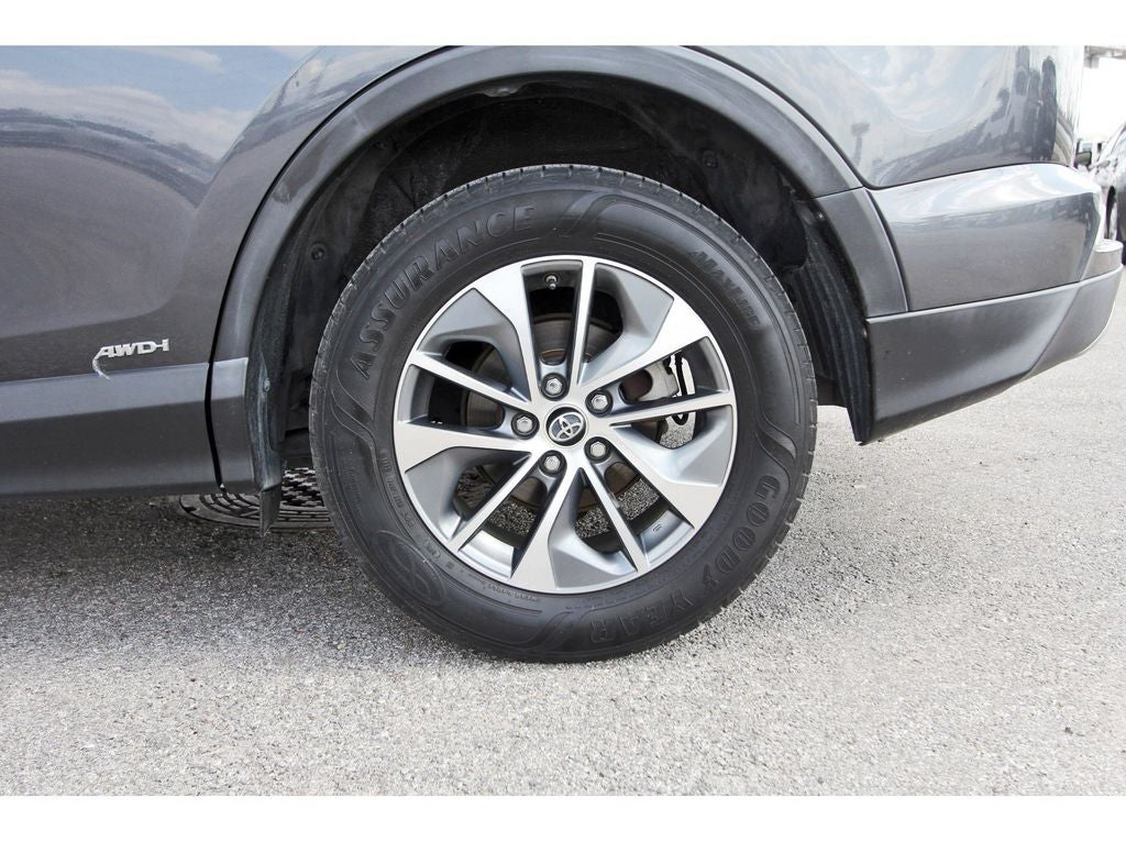2018 Toyota RAV4 Hybrid XLE