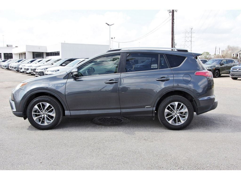 2018 Toyota RAV4 Hybrid XLE